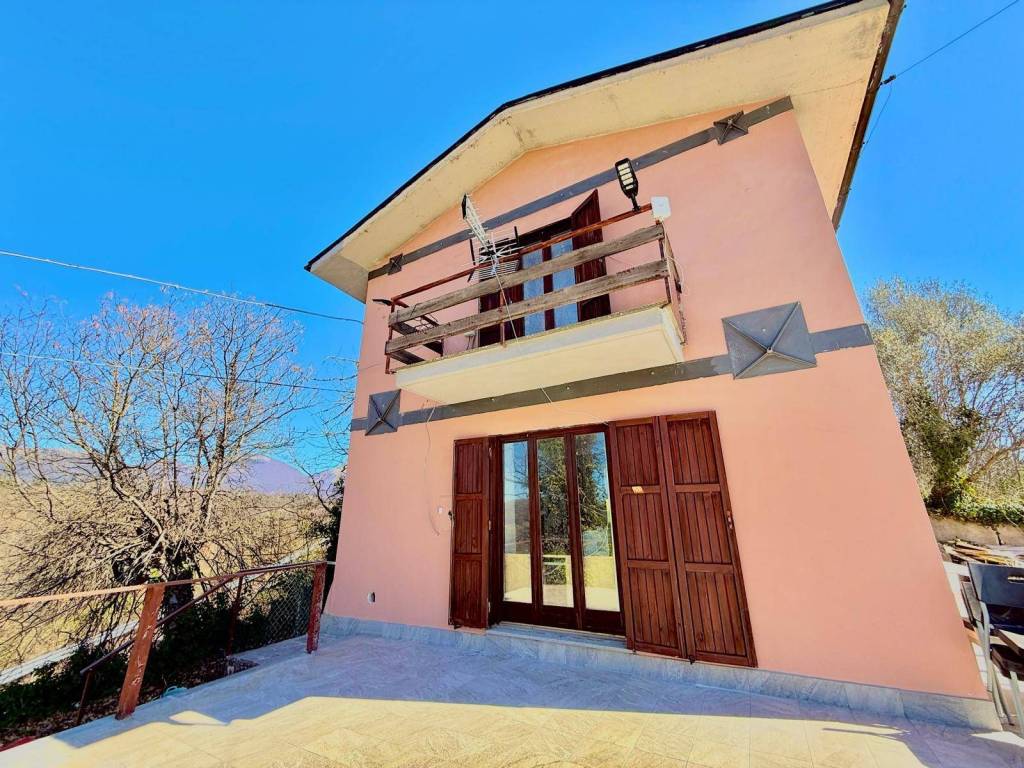 Casa indipendente a Rieti in Via Torre Chiavelloni, 7 - Foto 4