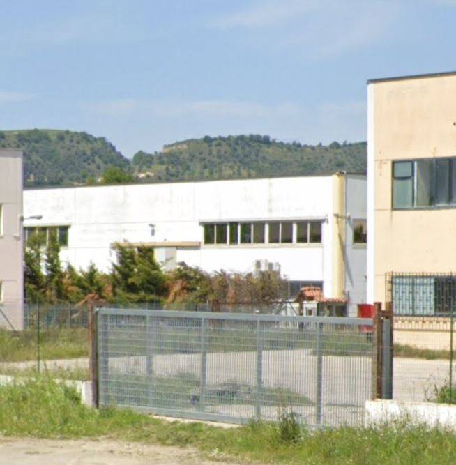 Immobile a Tarsia in zona industriale - Foto 2