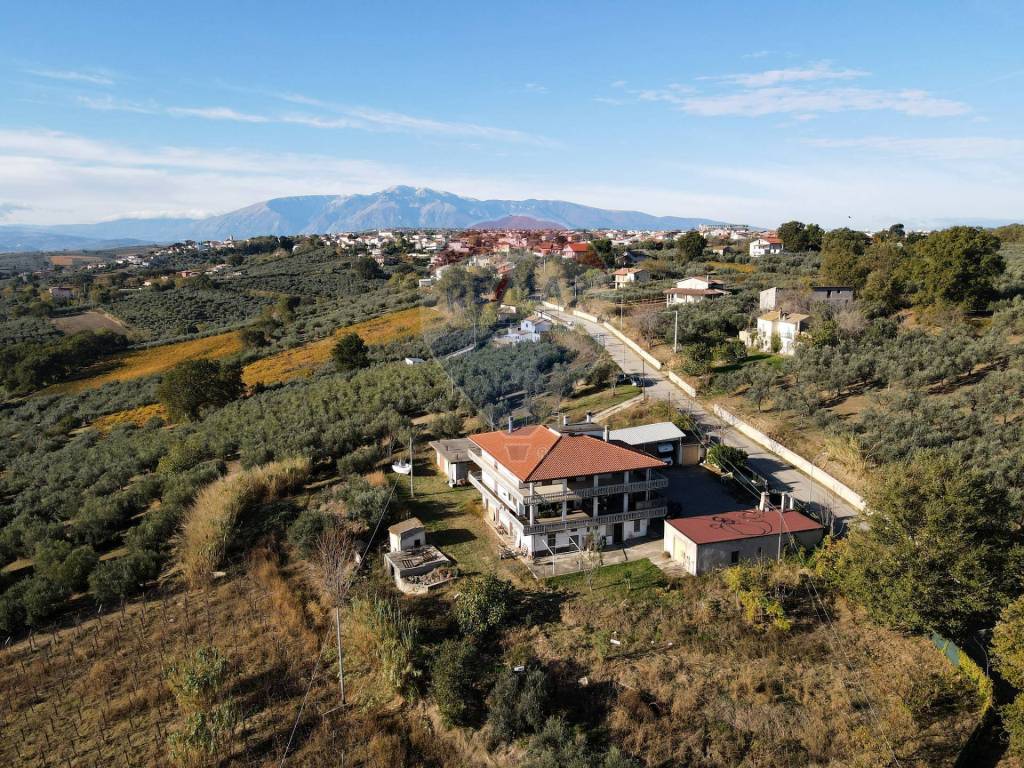 Appartamento a Santa maria imbaro in C.da Borgata Colli, 46 - Foto 2