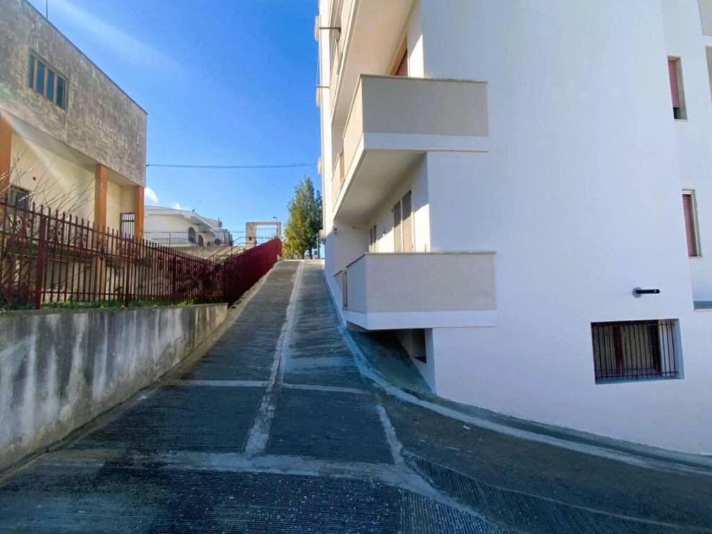 Appartamento a Tricase in Via Giosuè Carducci - Foto 2