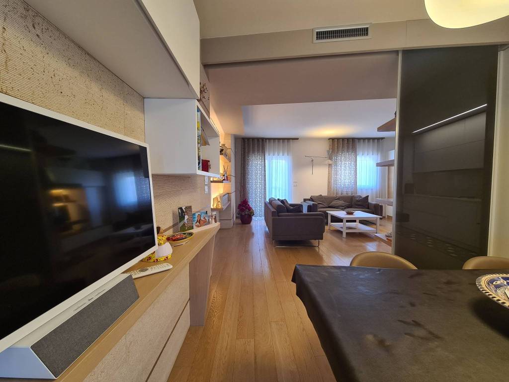 Appartamento a Bisceglie in Via Girolamo Palumbo - Foto 5