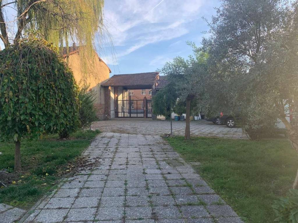 Villa a Motta de' conti in via Roma - Foto 4