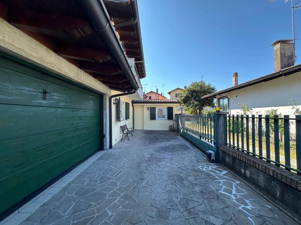 Villa a Tarcento in Viale della Stazione, 32 - Foto 3