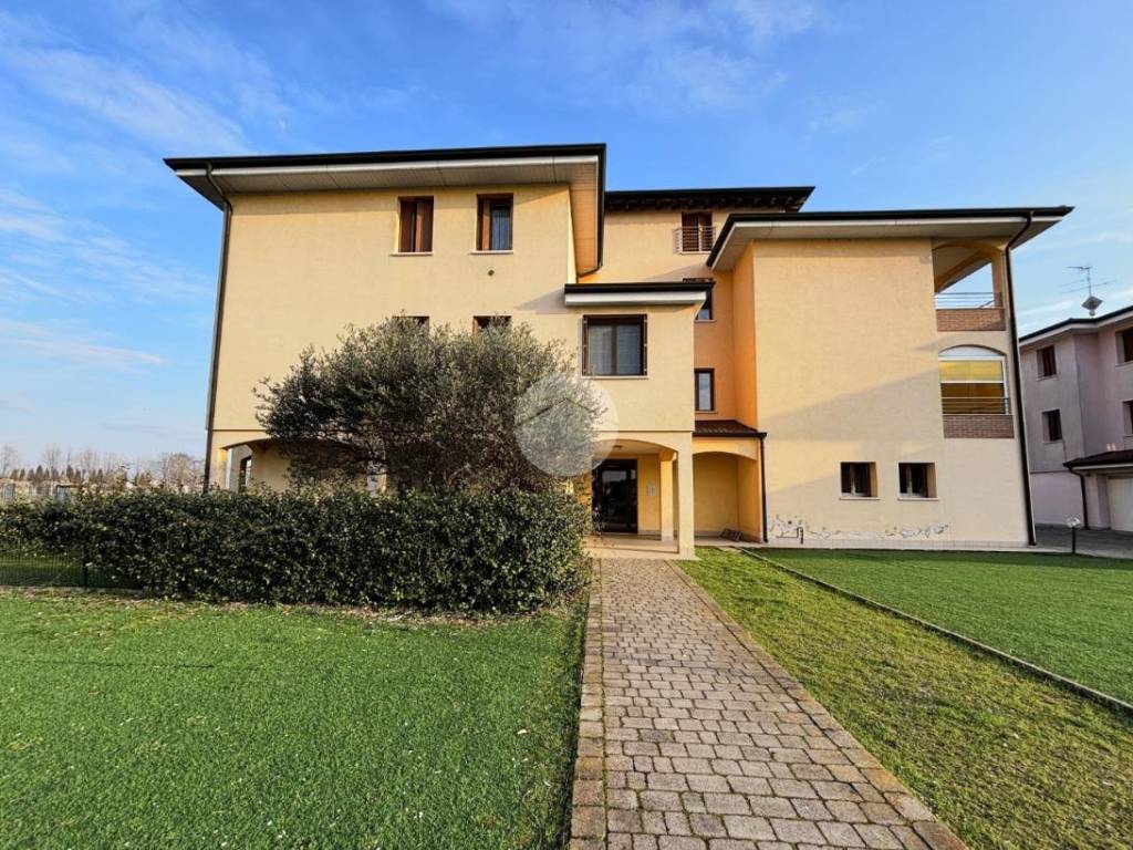 Appartamento a Borgo virgilio in VIA PIETRO NENNI, 37 - Foto 2