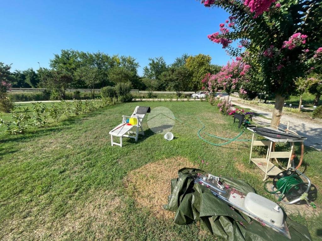 Casa indipendente a Mantova in STRADA FRANCESCO RISMONDO, 1 - Foto 2