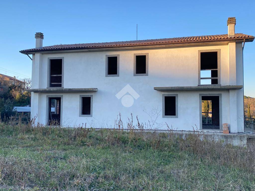 Villa a Montefiascone in Via Bastiglia - Foto 3