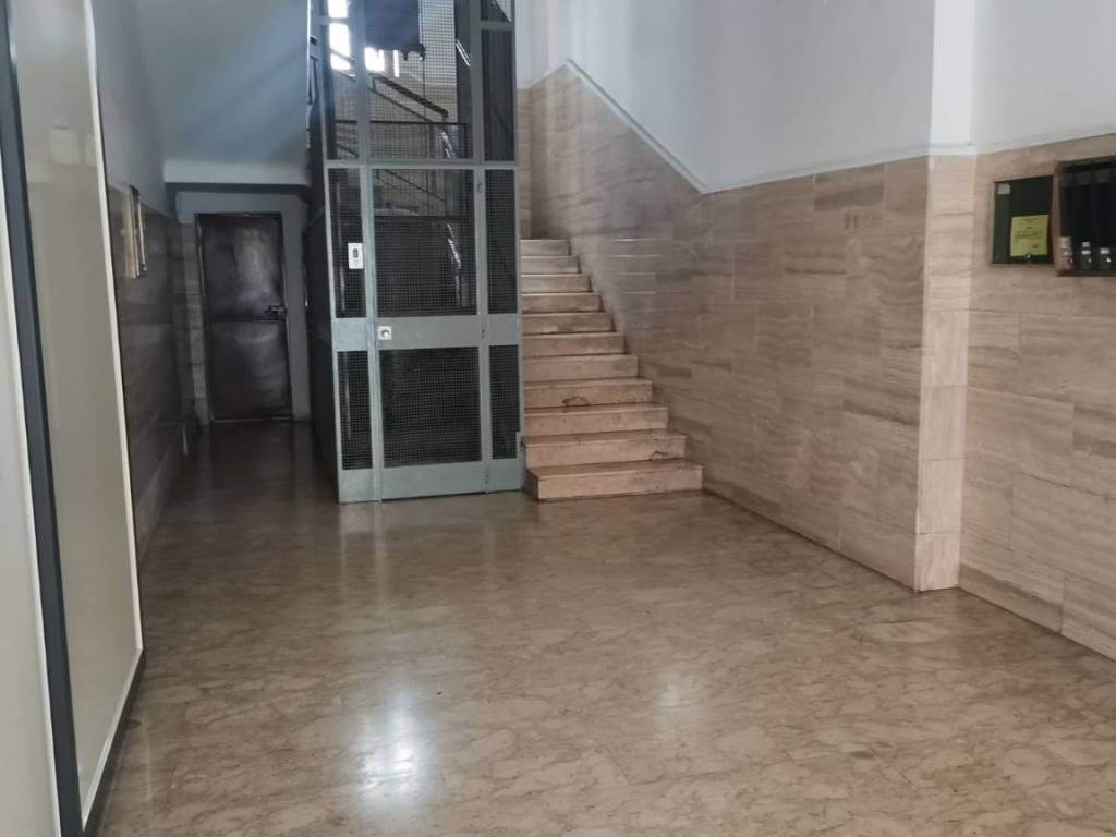 Appartamento a Taranto in Via Generale Giuseppe Messina, 36 - Foto 4
