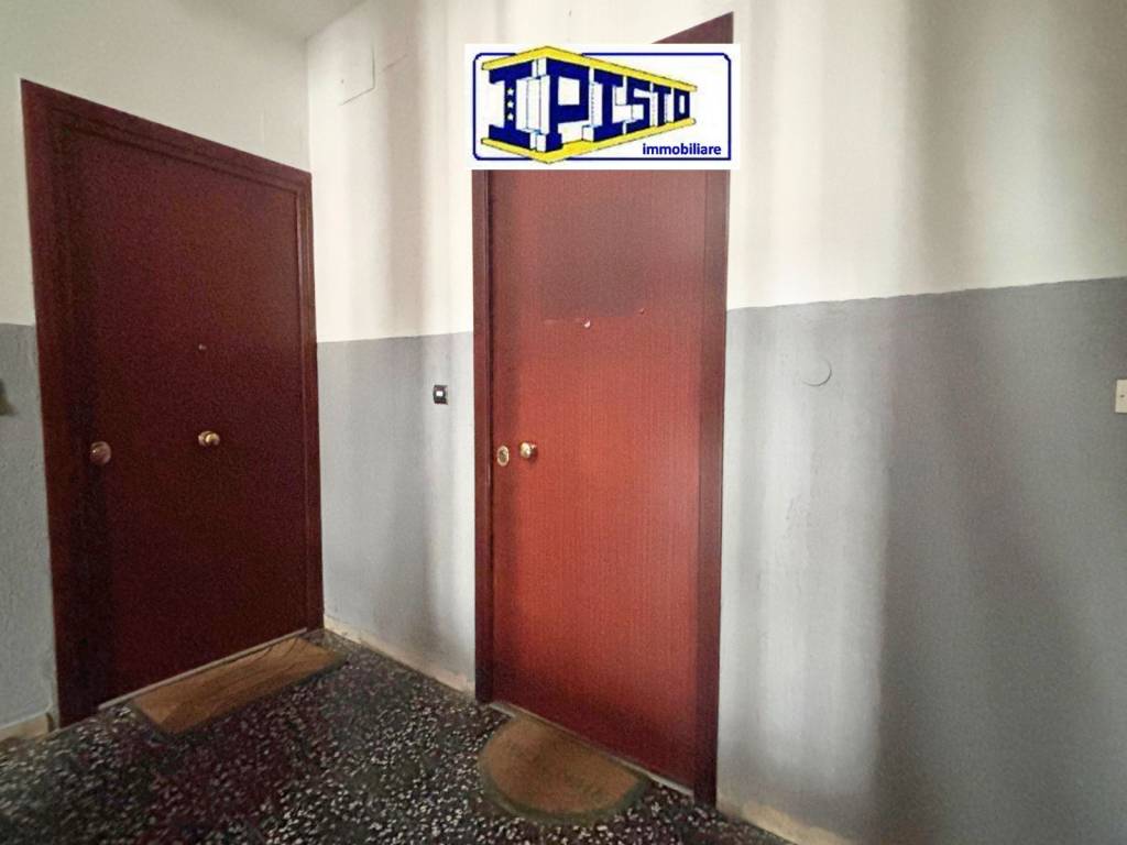 Appartamento a Taranto in Via Generale Giuseppe Messina, 36 - Foto 5