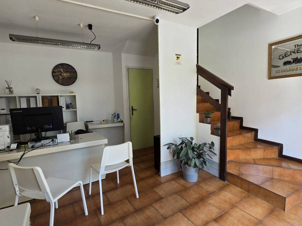 Immobile a Clusone in Via Giuseppe Mazzini, 46 - Foto 2