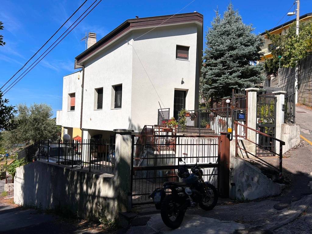 Villa a Trieste in Via Rio Spinoleto - Foto 4