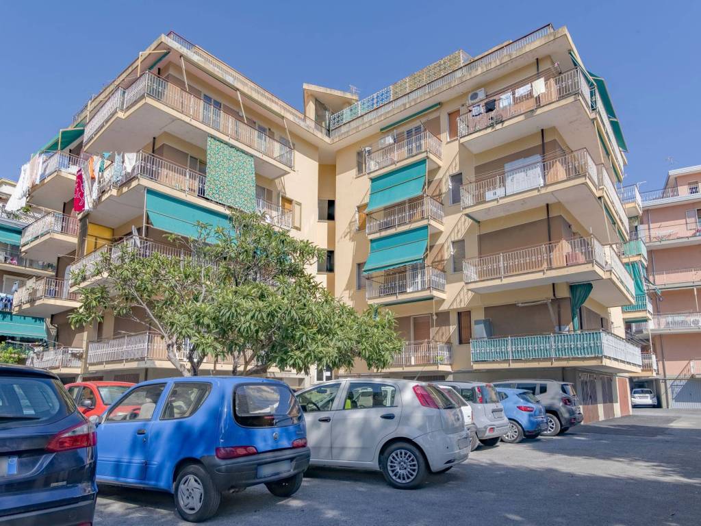 Box / garage a Borghetto santo spirito in Via Tevere - Foto 4