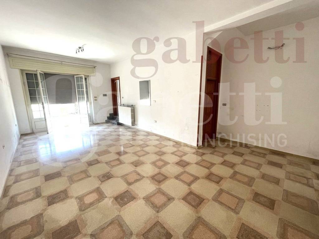 Casa indipendente a Spongano in via nino bixio - Foto 5