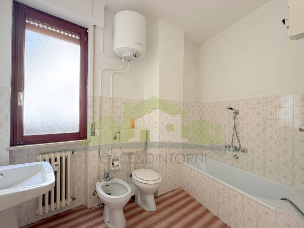 Appartamento a Varallo in via don giuseppe maio - Foto 4