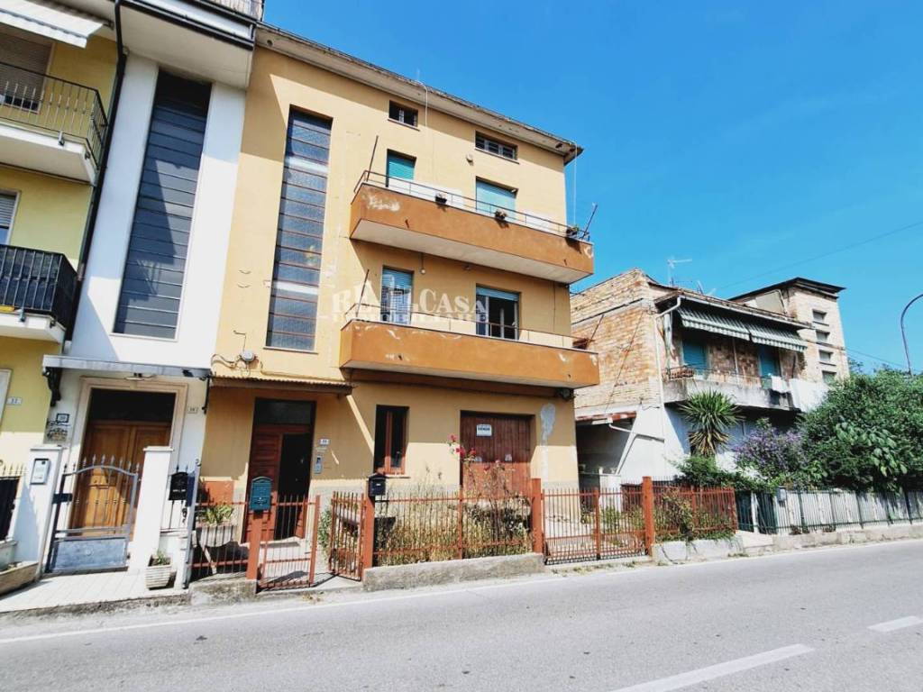 Casa indipendente a San benedetto del tronto in via montagna dei fiori, 28 - Foto 3