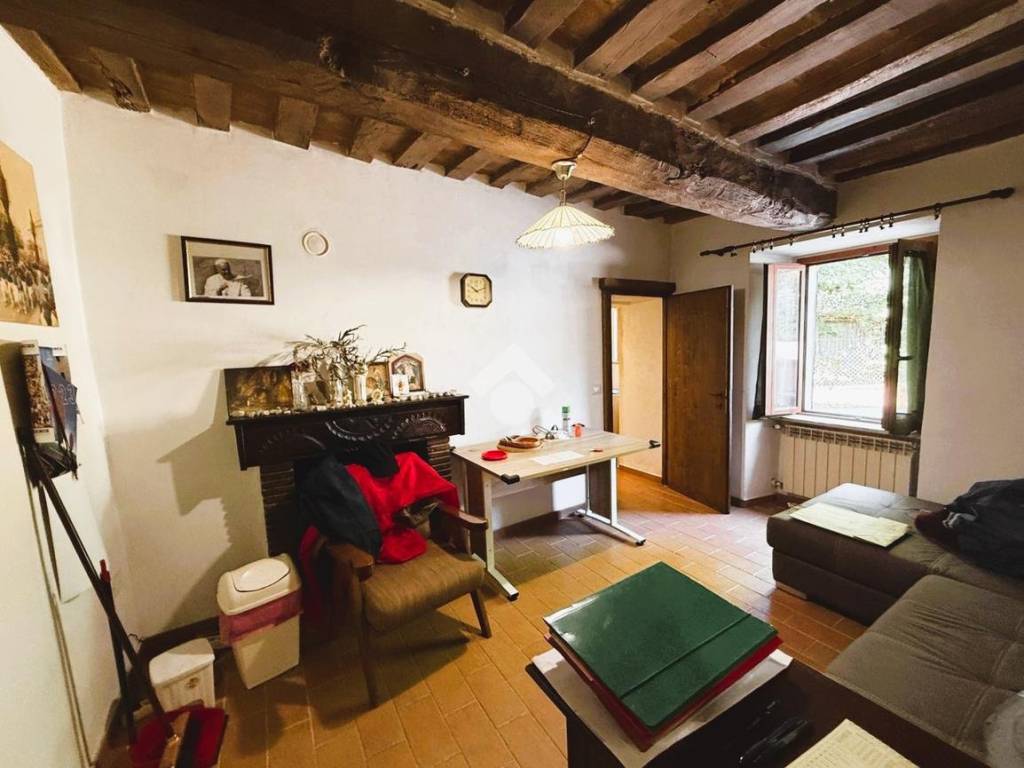 Casa indipendente a Gubbio in Via dei Bettelli - Foto 5