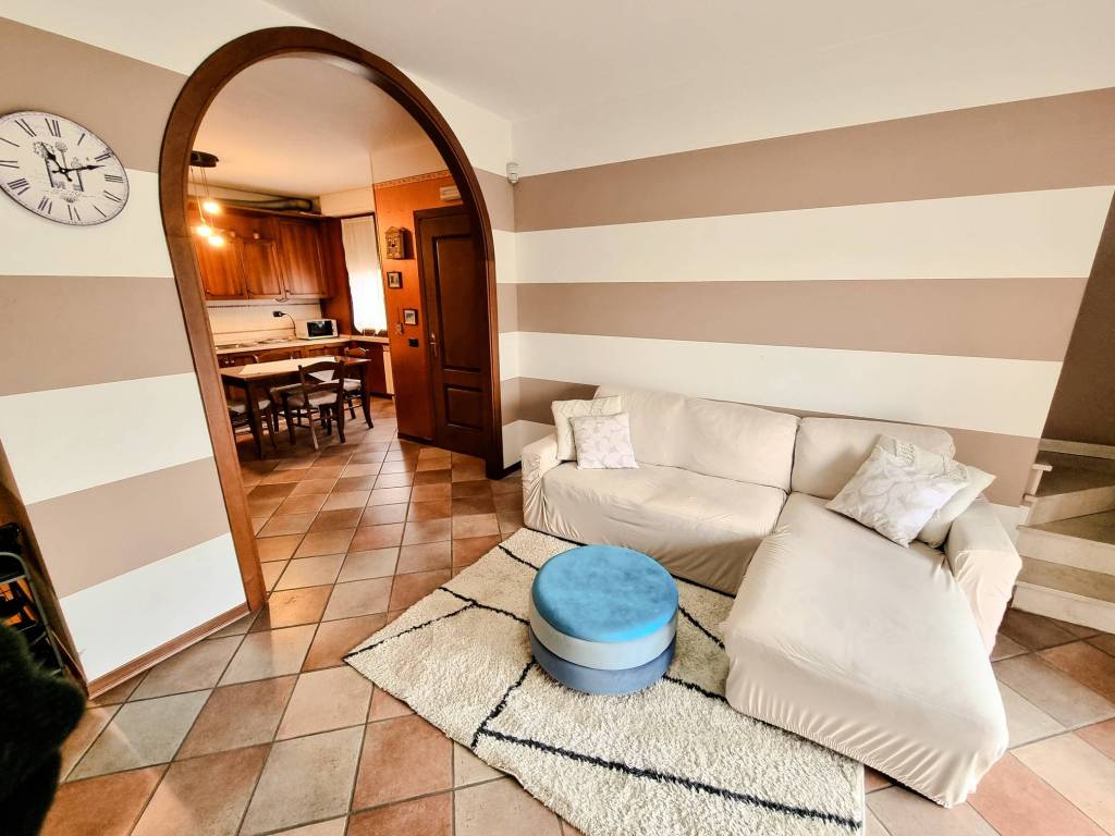 Appartamento a Asola in Strada per Cadimarco, 5 - Foto 3