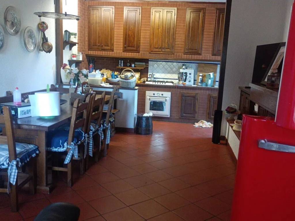 Villa a Crespina e lorenzana in Via Silvestro Lega, 2 - Foto 2