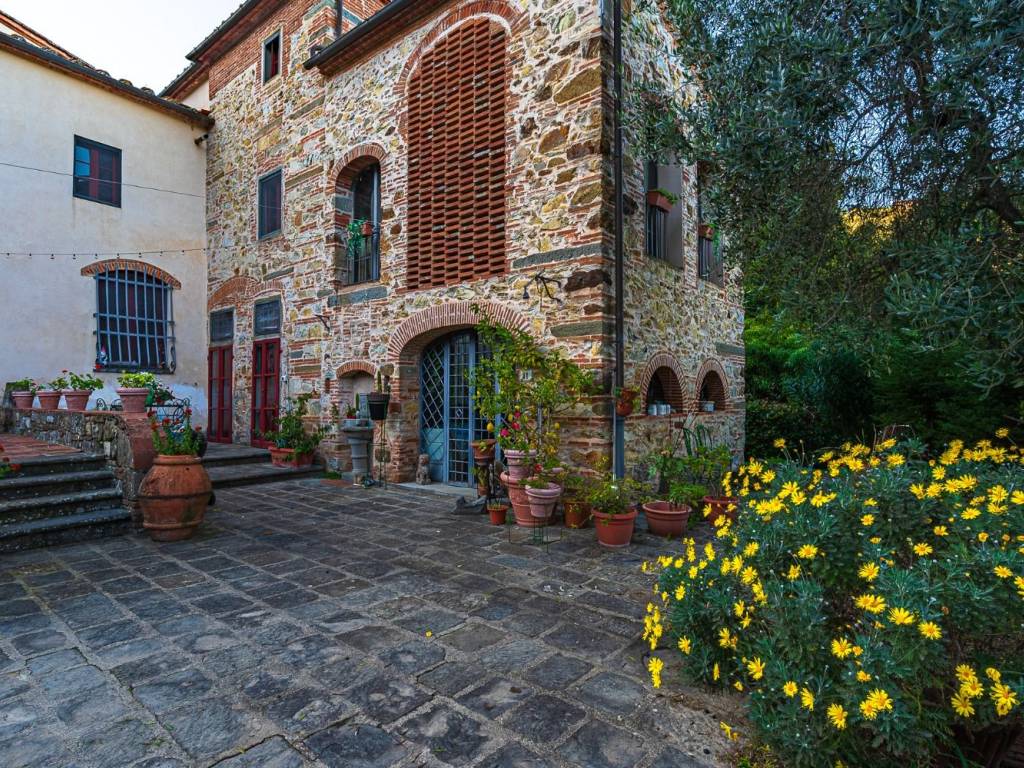 Villa a Serravalle pistoiese in Vinacciano - Foto 4