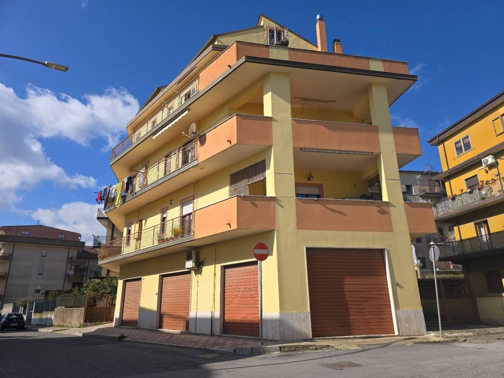 Appartamento a Vibo valentia in Via Domenico Antonio Basile - Foto 2