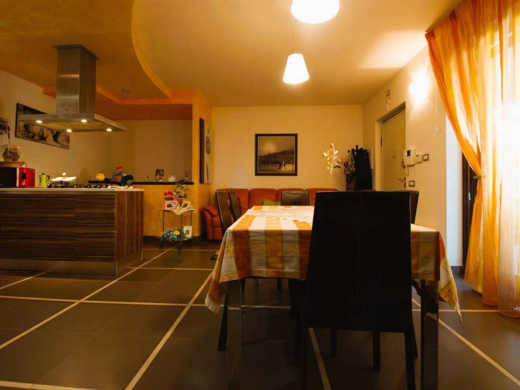 Appartamento a Roseto degli abruzzi in Via Rosburgo - Foto 3