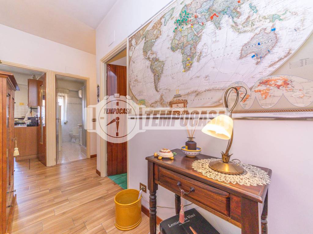 Appartamento a Roma in Via Sestio Menas 120 - Foto 3