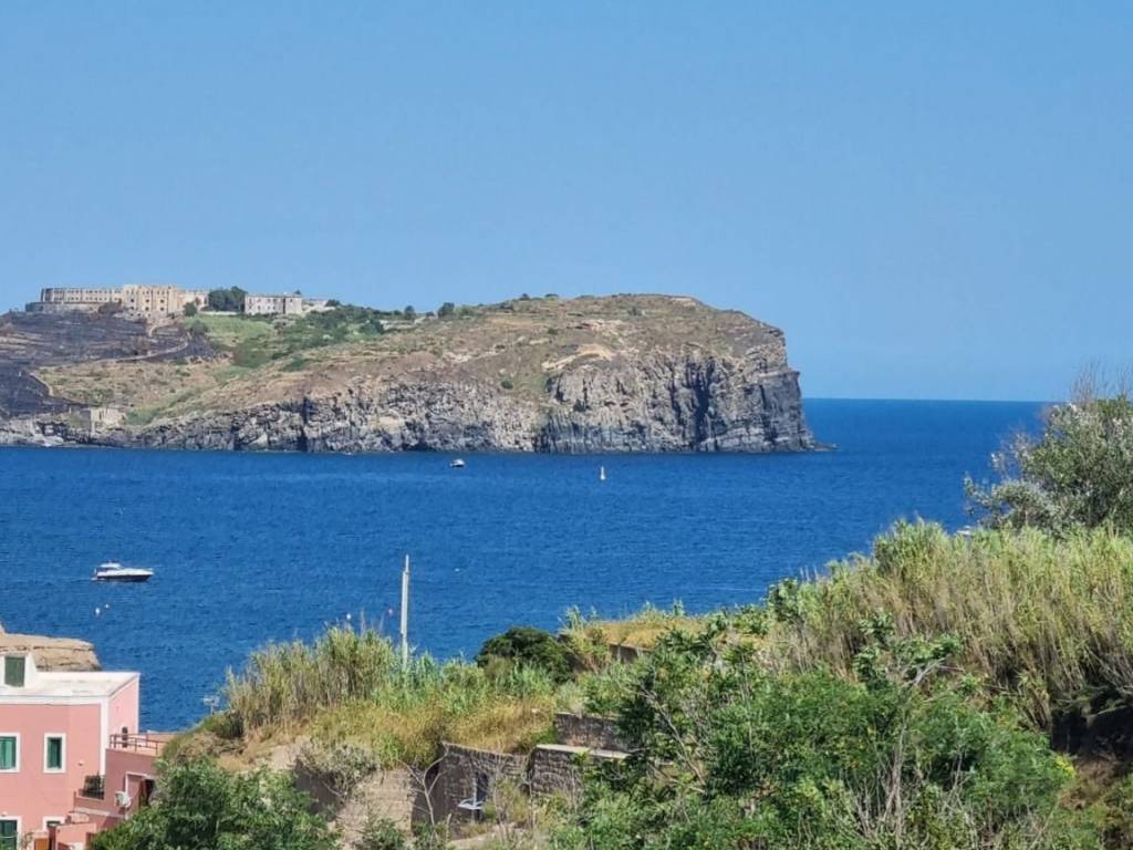 Villa a Ventotene in Via Fontanelle - Foto 2