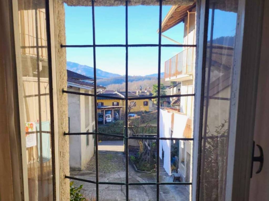 Casa indipendente a Cambiasca in Via Roma - Foto 5