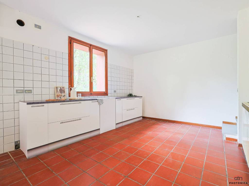 Appartamento a Castel san pietro terme in Via Giuseppe Tanari - Foto 5