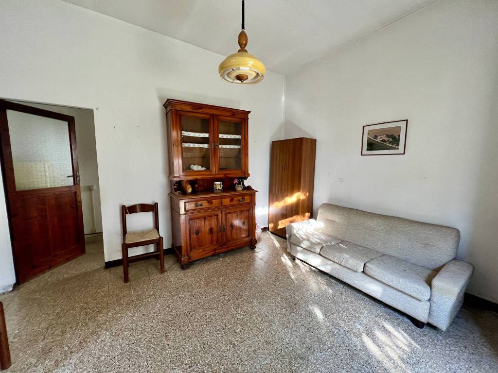 Casa indipendente a Alfonsine in Viale Stazione - Foto 3