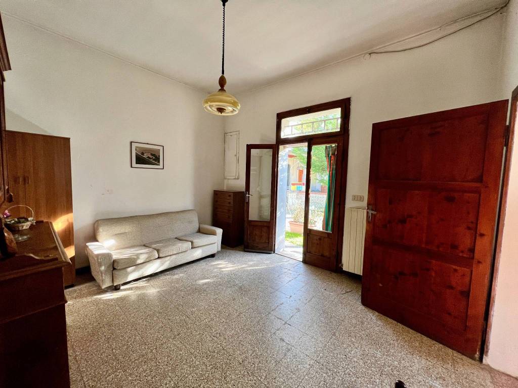 Casa indipendente a Alfonsine in Viale Stazione - Foto 4