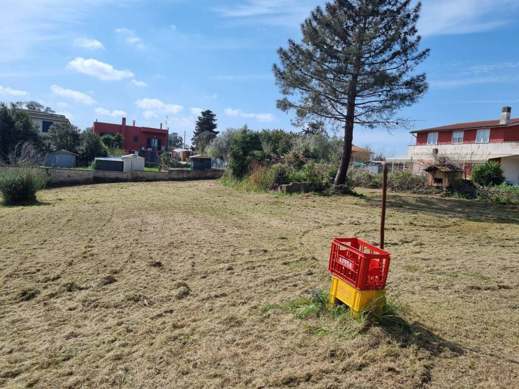 Villa a Aprilia in VIA CAVONE, 8 - Foto 4