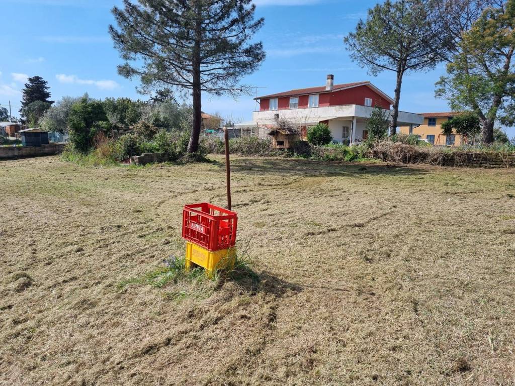 Villa a Aprilia in VIA CAVONE, 8 - Foto 5