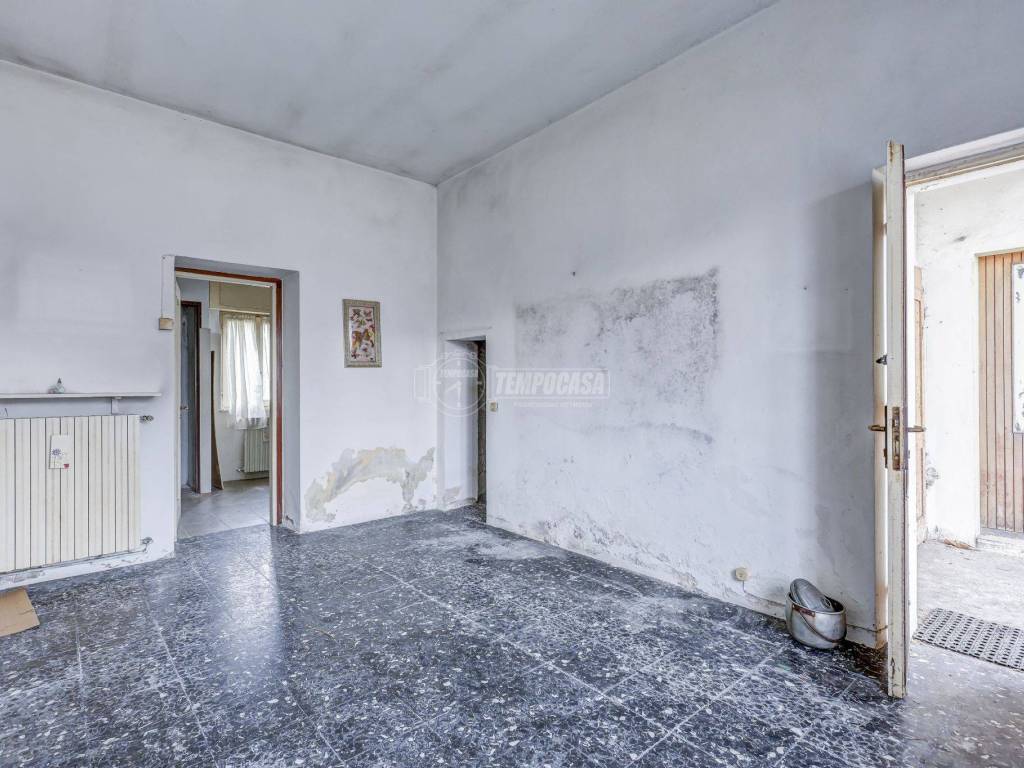 Appartamento a Angera in Via Marte - Foto 4