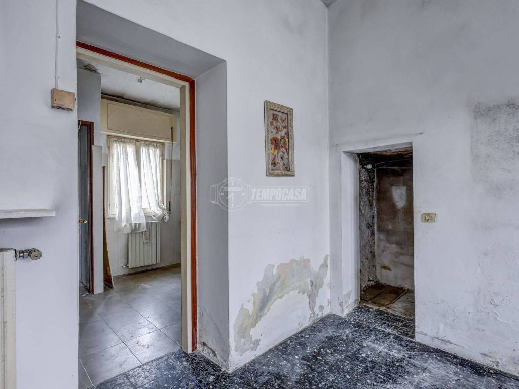 Appartamento a Angera in Via Marte - Foto 5