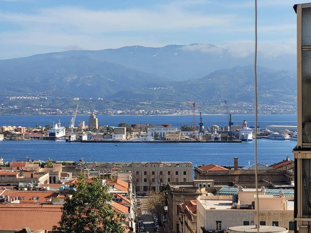 Appartamento a Messina in Piazza Basicò - Foto 3