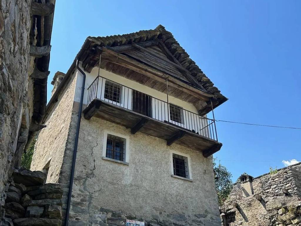 Palazzo / stabile a Bognanco in Piazza Bei, 23 - Foto 3