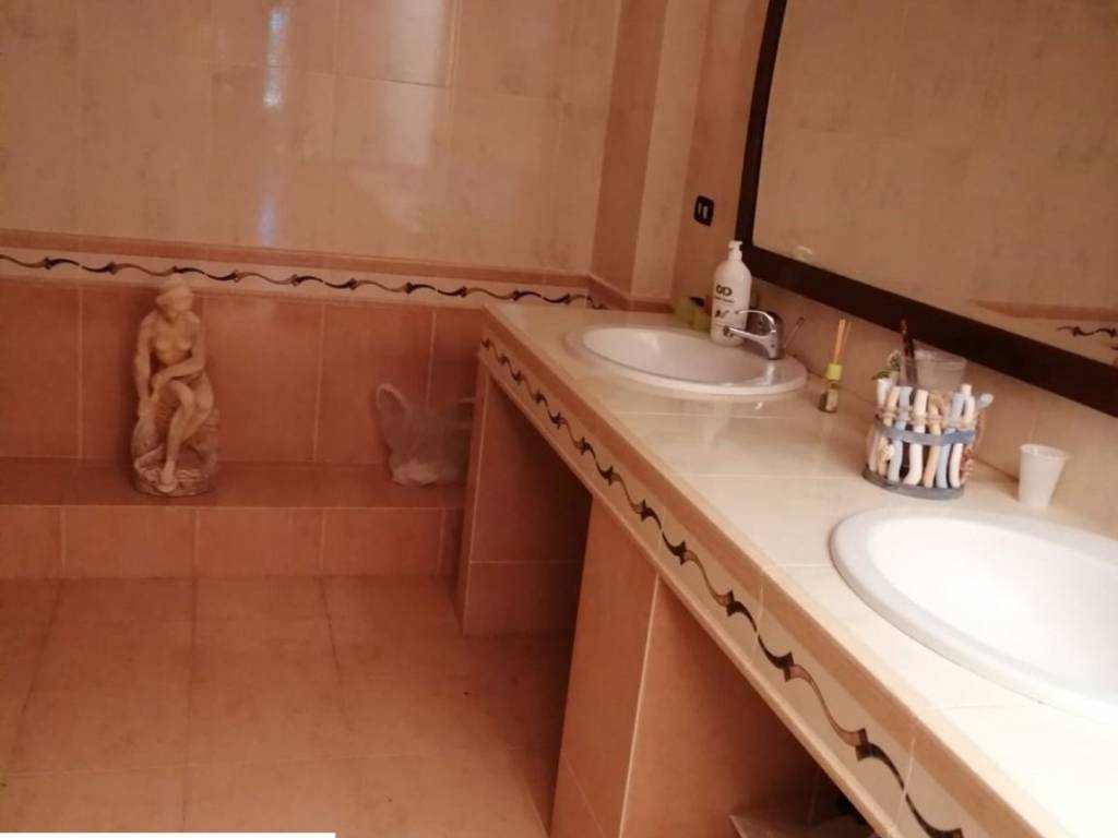 Palazzo / stabile a Canicattini bagni - Foto 4