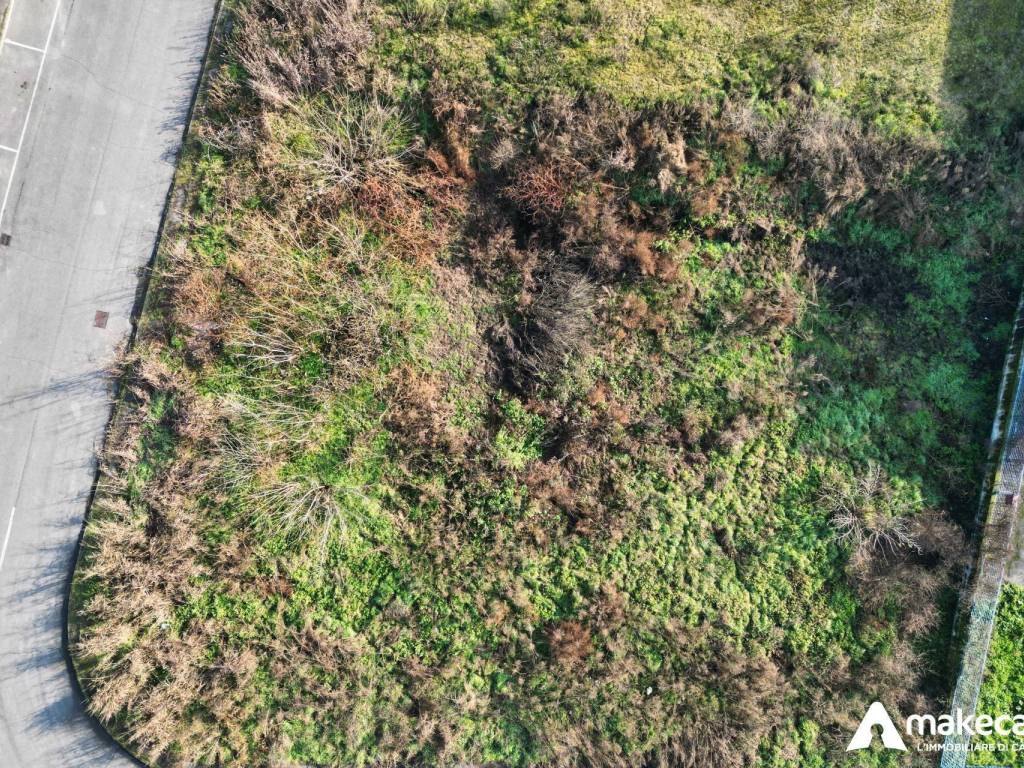 Terreno a Lodi vecchio in angolo strada vecchia Monzasca-Via Sardegna - Foto 3