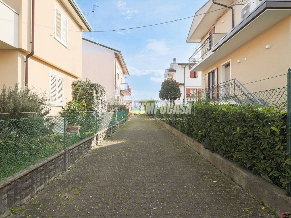 Appartamento a Lugo in Via Michelangelo Buonarroti - Foto 4