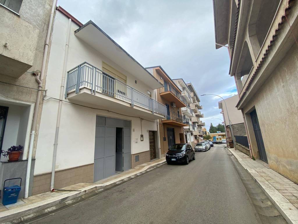 Palazzo / stabile a Partinico in Via Vittorio Bachelet - Foto 5