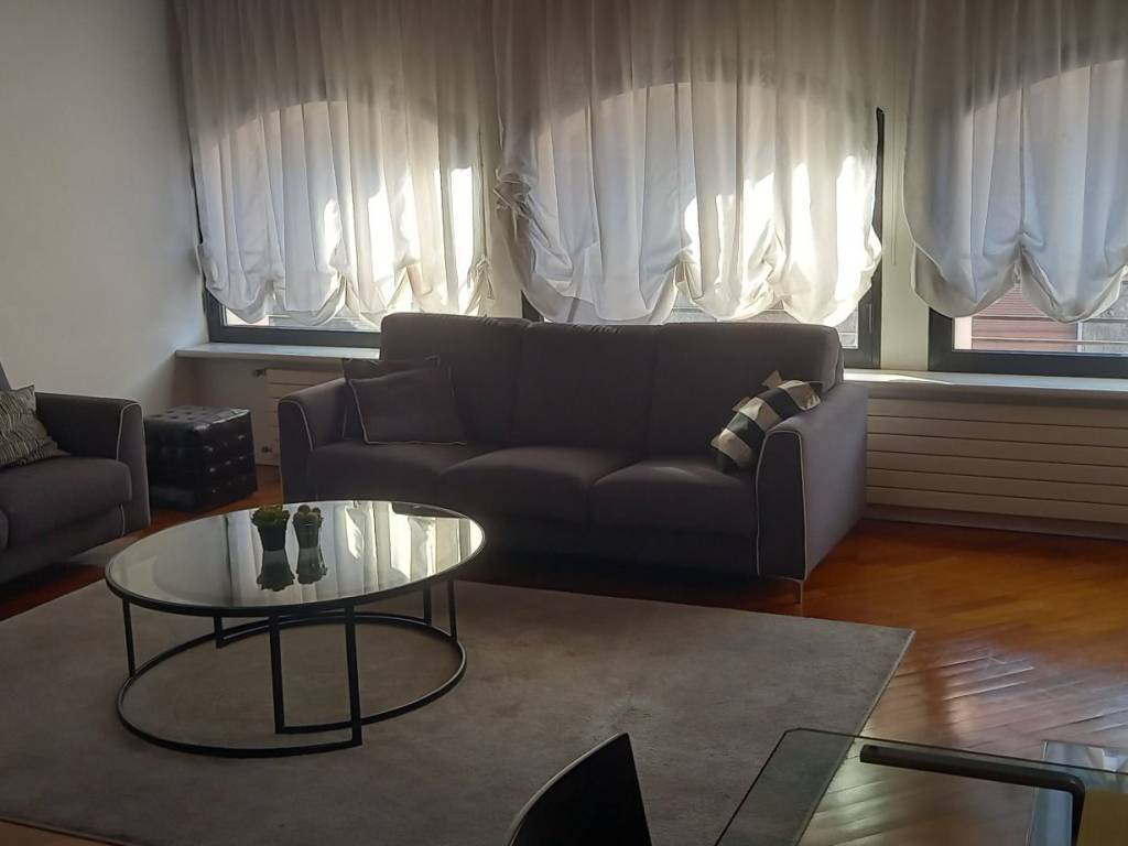 Attico / mansarda a Piacenza in Piazza dei Cavalli - Foto 4