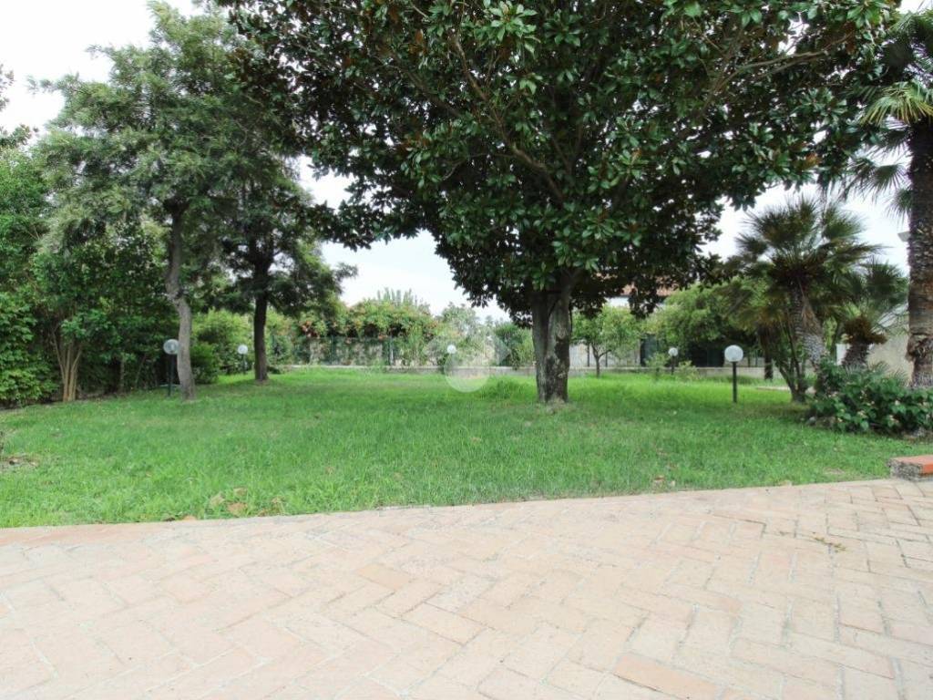 Villa a Sellia marina in Via delle Serre - Foto 2