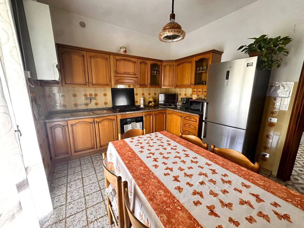 Appartamento a Castiglione del lago in Via Bruno Buozzi - Foto 4