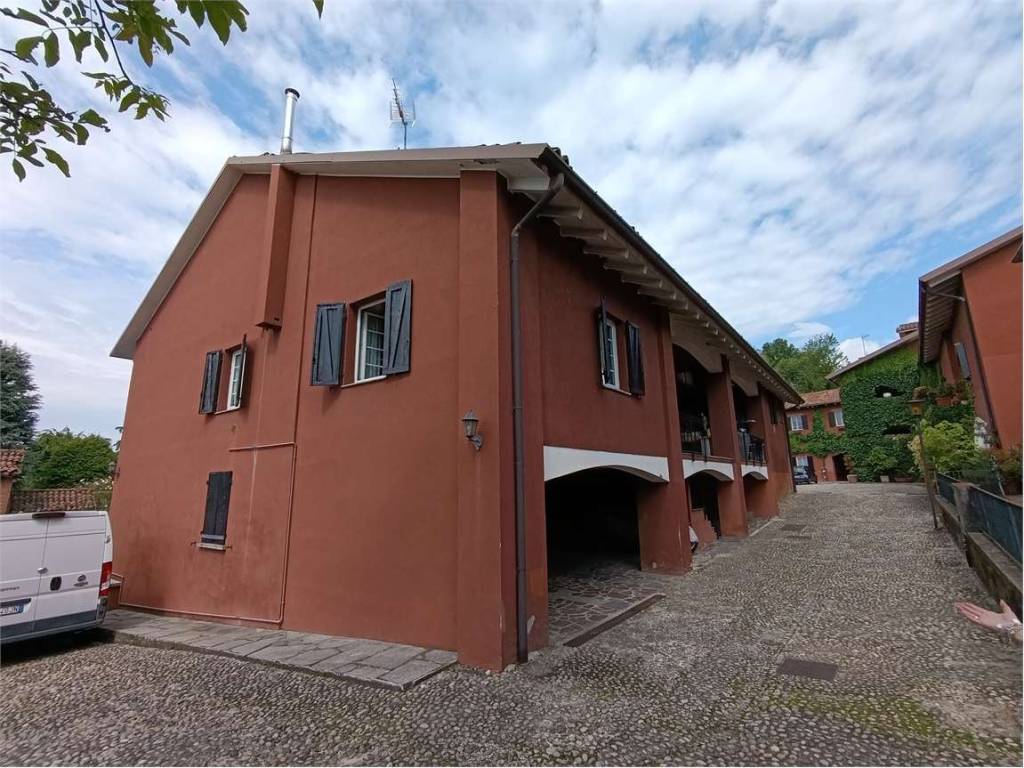 Appartamento a Molteno in Via A. Moro, 122 - Foto 2