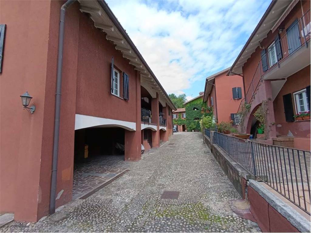 Appartamento a Molteno in Via A. Moro, 122 - Foto 4