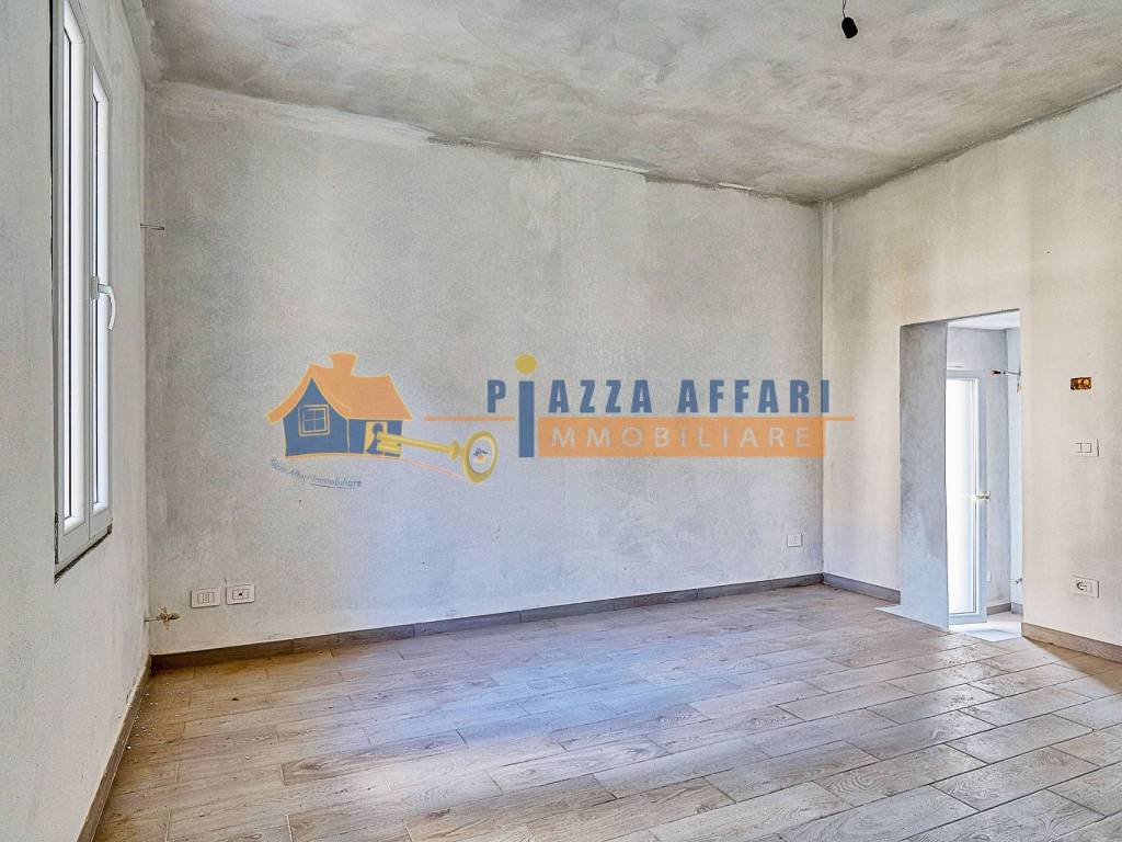 Casa indipendente a Carnago in via Roma, 31 - Foto 4