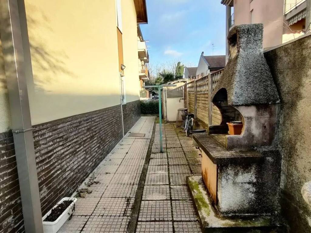 Villa a Busto arsizio in Via Pasquale Pozzi S.N.C. - Foto 5