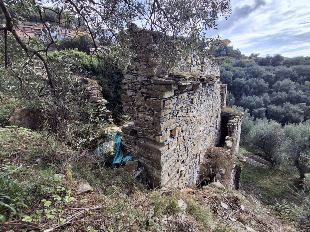 Villa a Chiusanico in Via Monte Pasubio S.N.C. - Foto 2