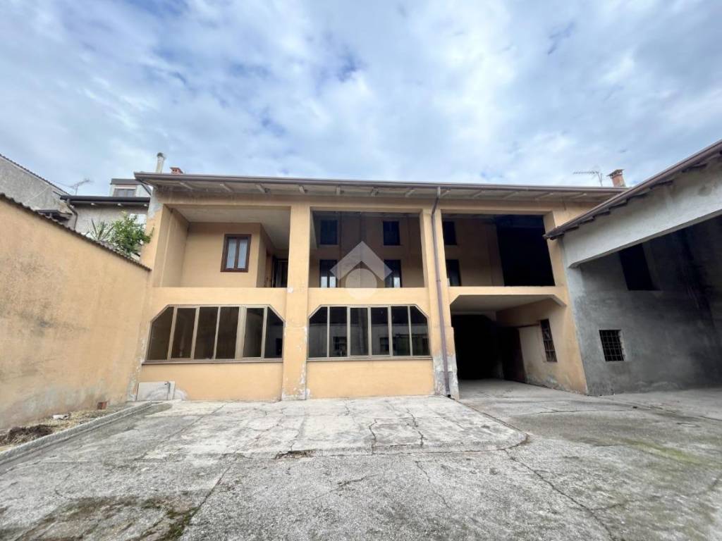 Rustico / casale a Calvisano in Via Giovanni Lombardi, 2 - Foto 2