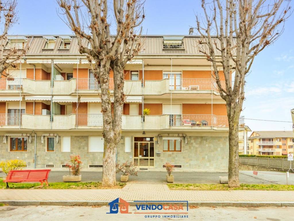 Appartamento a Centallo in Viale Stazione, 9 - Foto 2